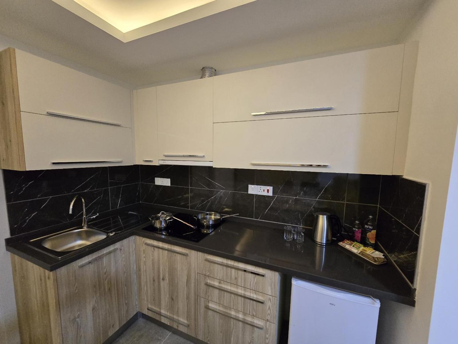 Nurel Shark Residence Kirenia Zewnętrze zdjęcie